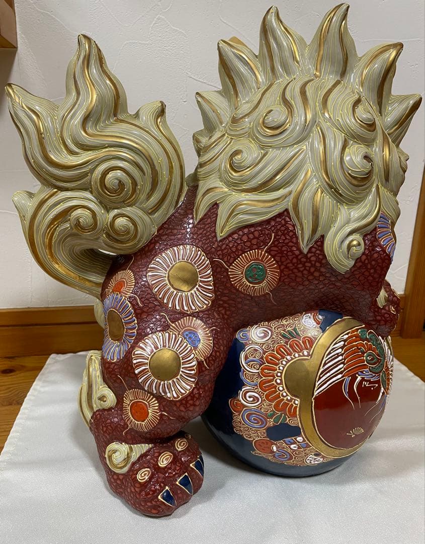 陶器製獅子の置物　エコメルカリ便、お願い致します