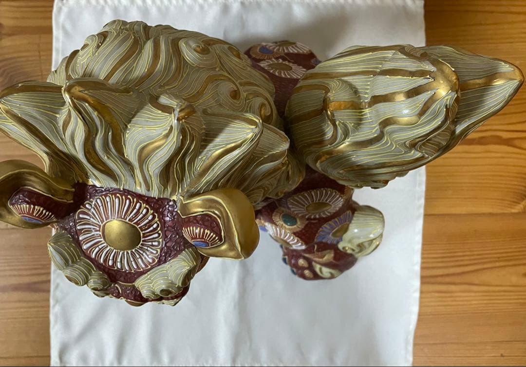 陶器製獅子の置物　エコメルカリ便、お願い致します