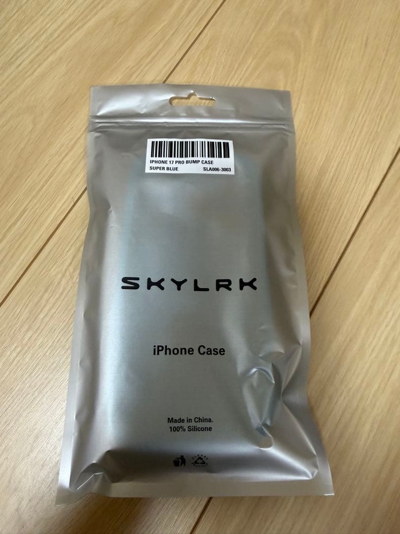 SKYLRK iPhone 17 Pro ケース ブルー