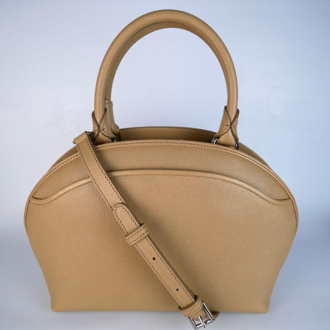 ✨新品未使用保管品✨ モラビト MORABITO　ディアンヌ　ベージュ シボ革