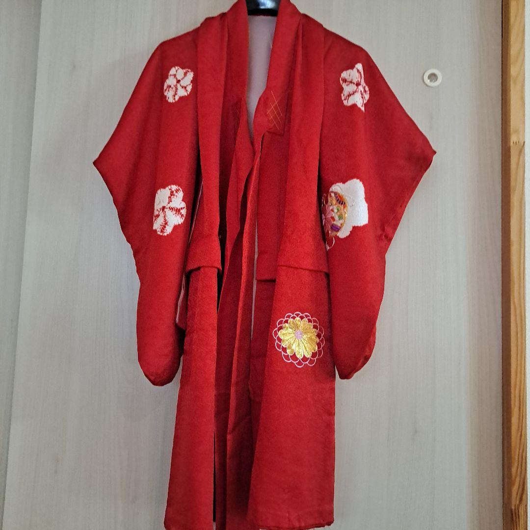 七五三 赤い花柄刺繍衣装　3歳