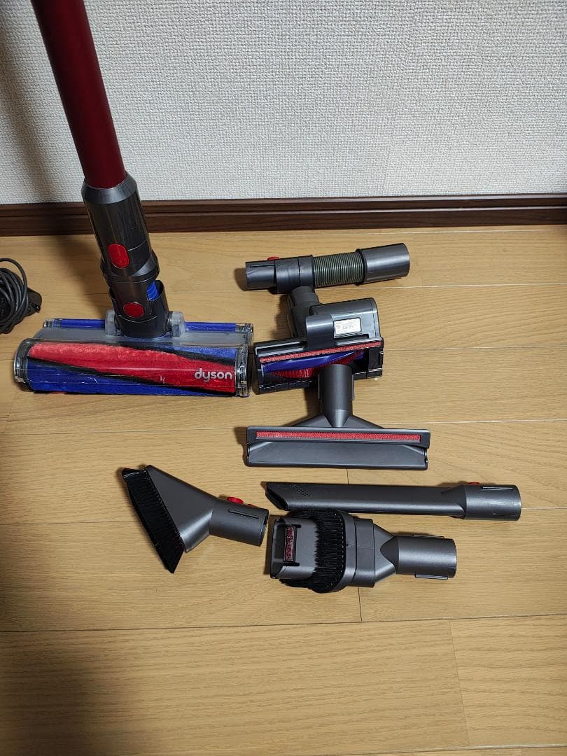 ダイソン★コードレス掃除機★V8★ＳV25★バッテリーの状態良好★1