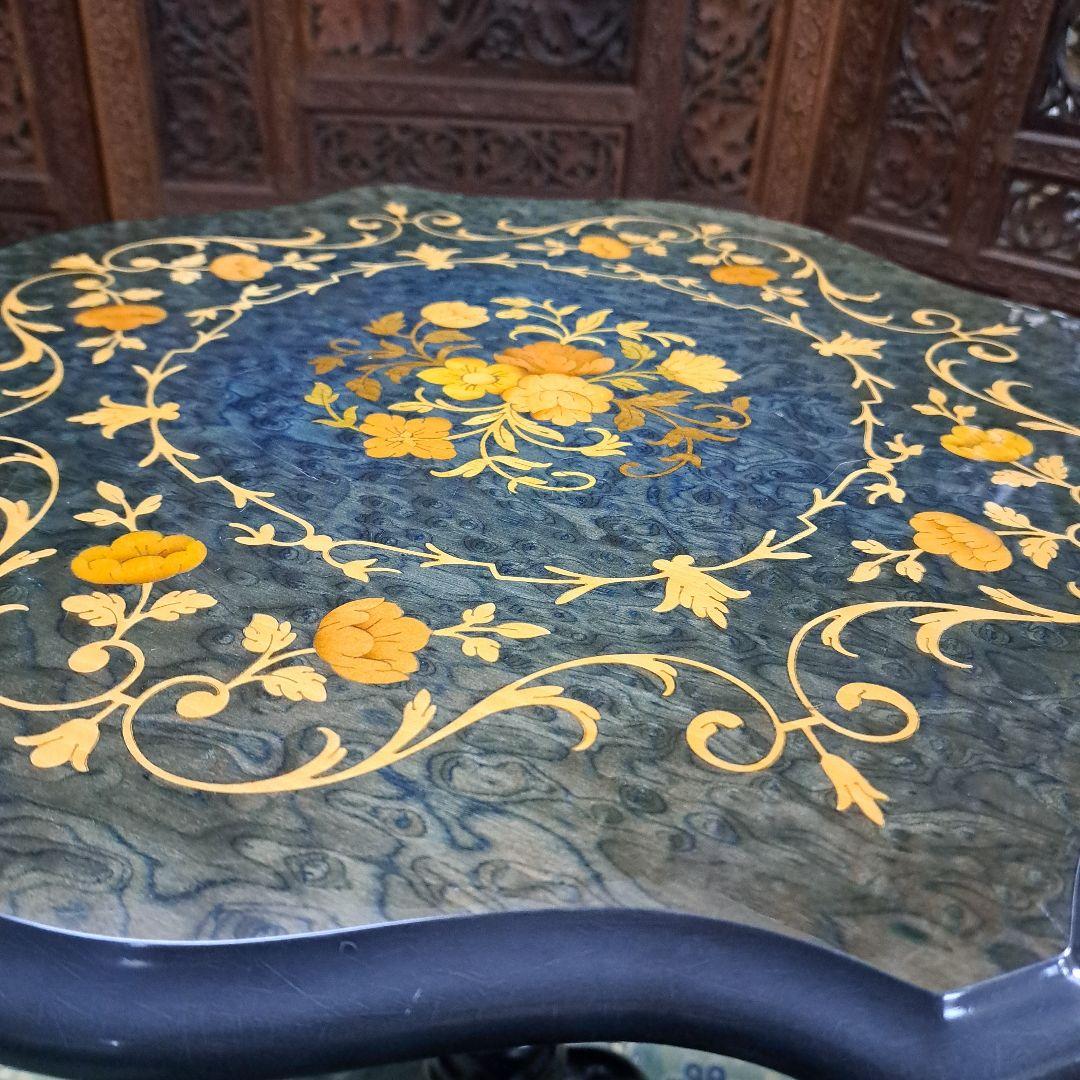 ♡象嵌細工が施されたアンティーク調のサイドテーブル♡