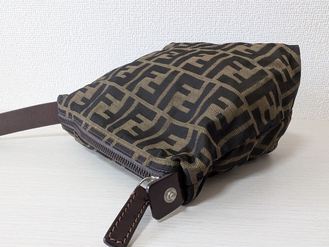 【美品】FENDI フェンディ バニティ ハンドバッグ ズッカ柄 キャンバス