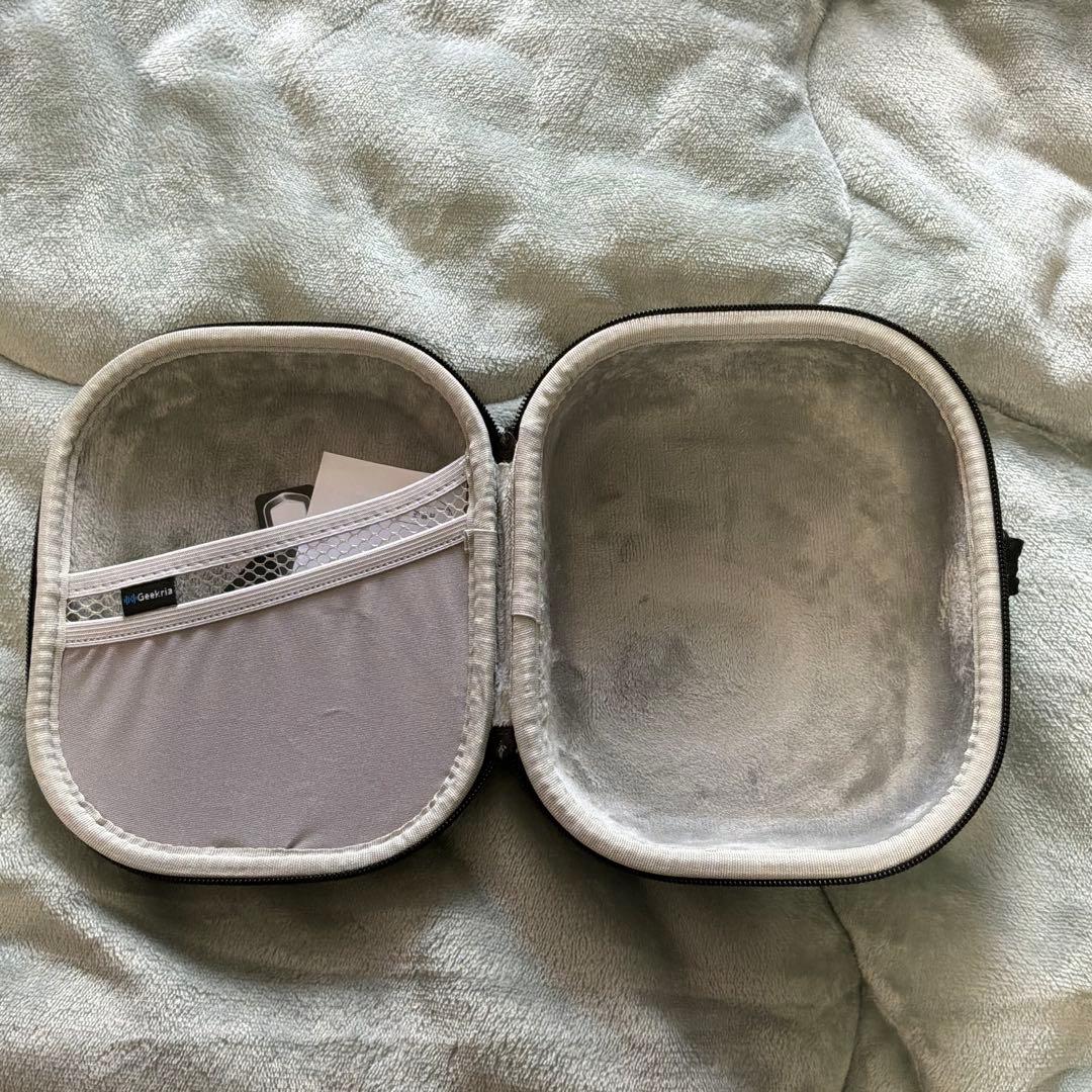 美品 JBL ワイヤレスヘッドホン ブラック LIVE770NC