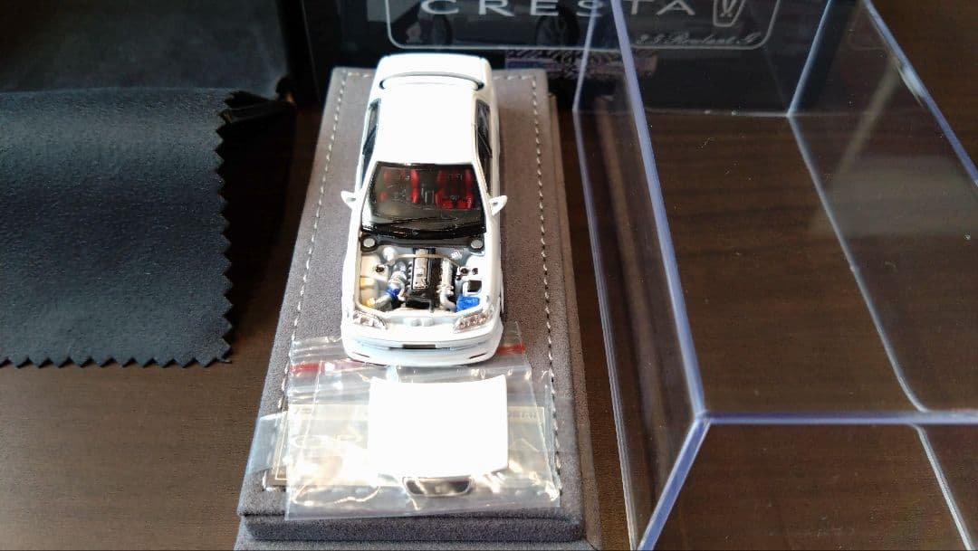 [モータルモデル]1/64 トヨタ クレスタ 2.5 ルラーンG JZX100