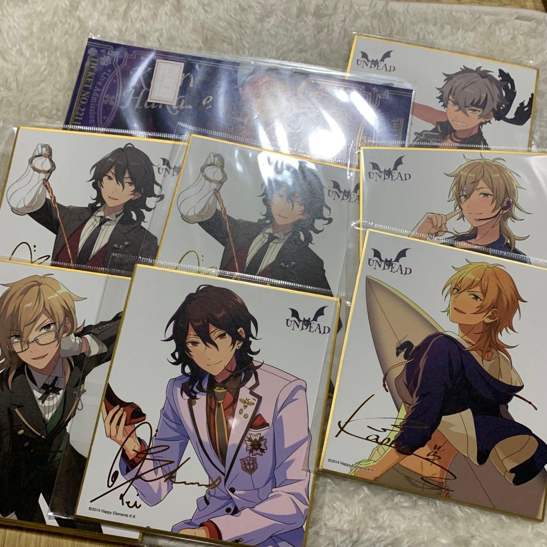 あんスタ　まとめ売り　大量　段ボール　缶バッジ