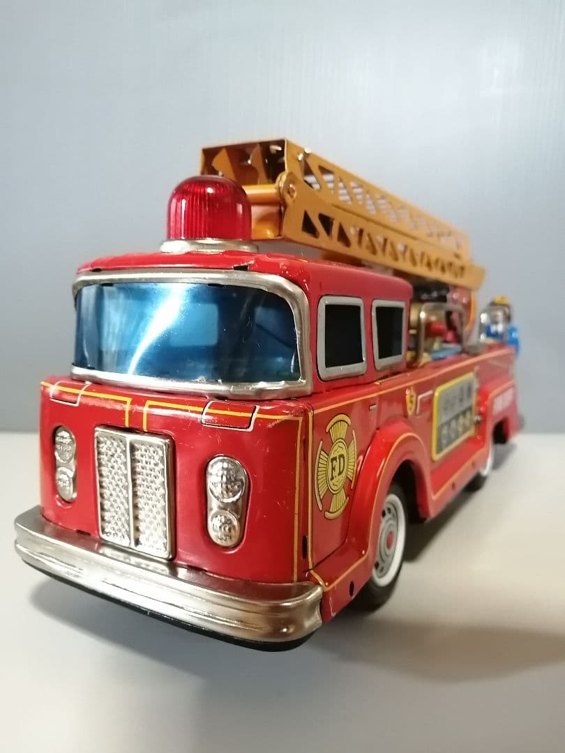 アメリカ型 ハシゴ消防車　電動 / ブリキ　光球商会