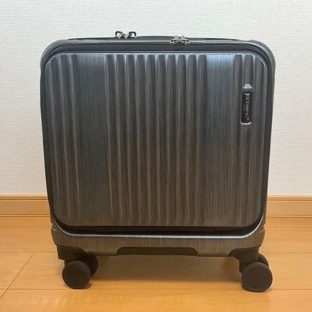 【BERMAS】 INTER CITY フロントオープン スクエア4輪33L