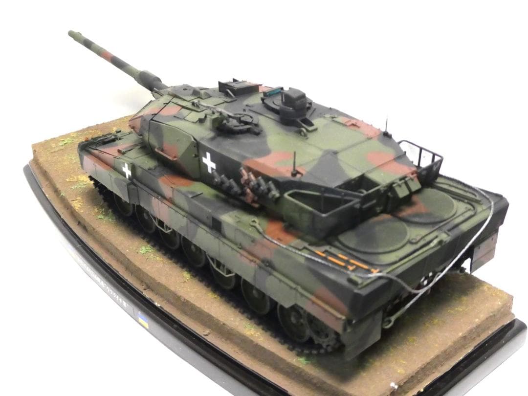 タミヤ 1/35 レオパルト2A6戦車“軍” 完成品