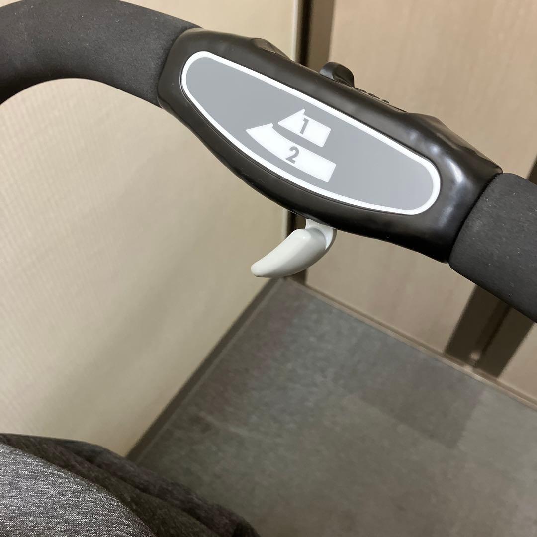 2 Combi コムペット ミリクランアルファ　ペットカート 30kg 多頭