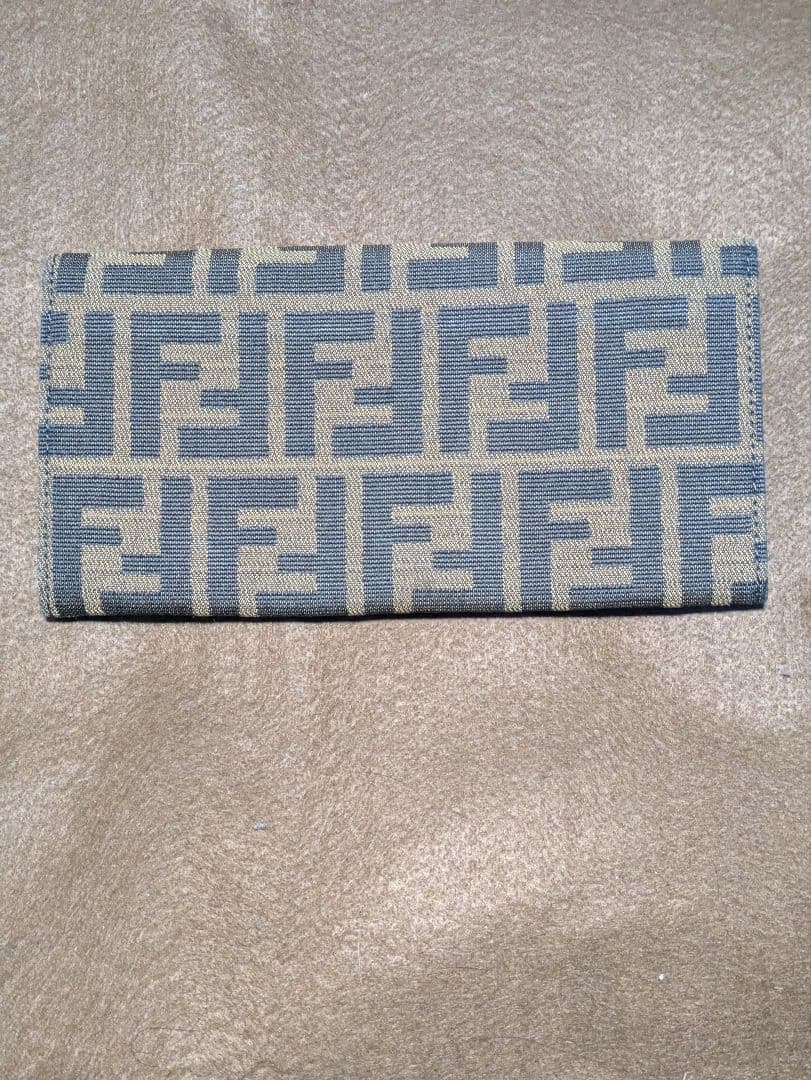 FENDI フェンディ ズッカ ブラウン 二つ折り長財布