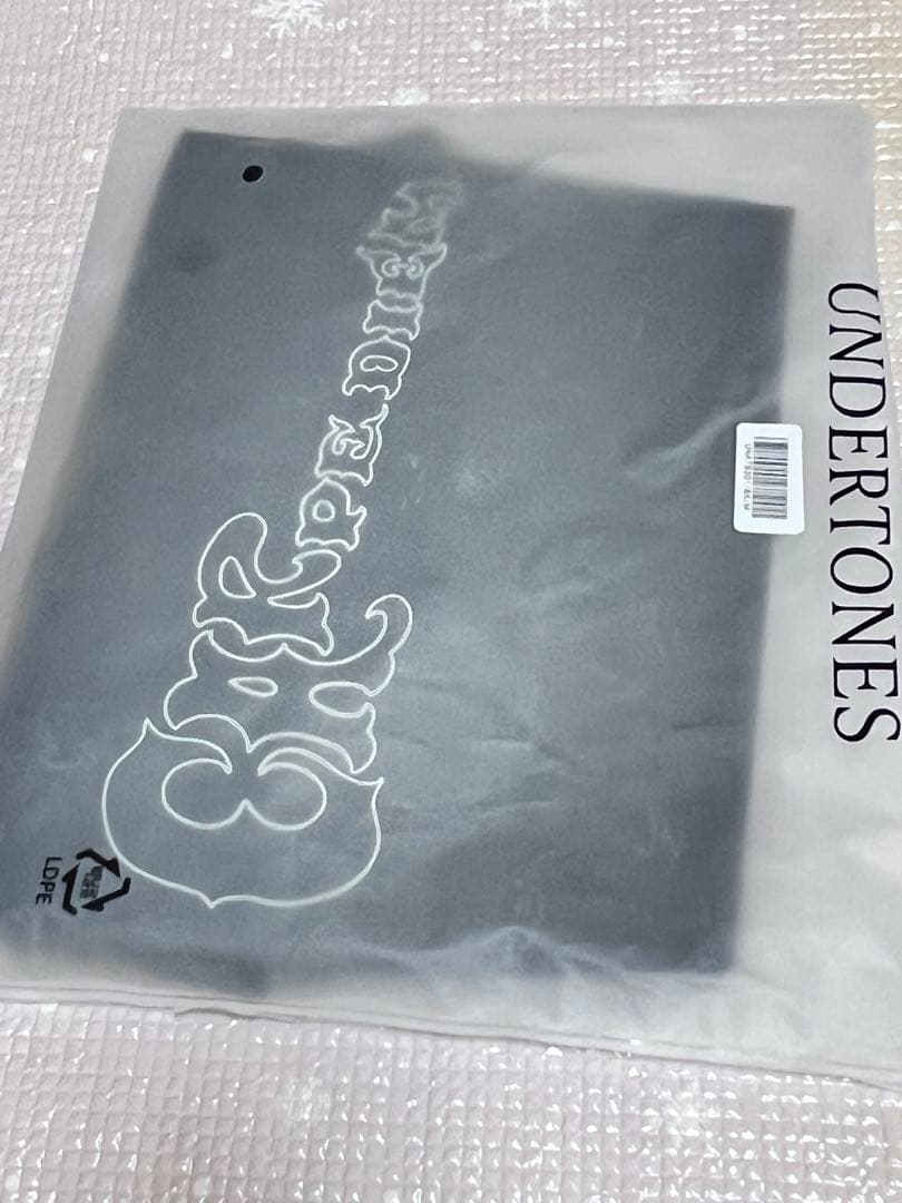 貴重 DAY6 ｘUNDERTONES コラボ Tシャツ youngk ヨンケイ