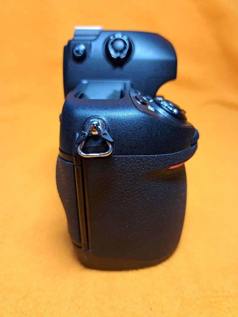n*u様 Nikon F6　ほぼ新品
