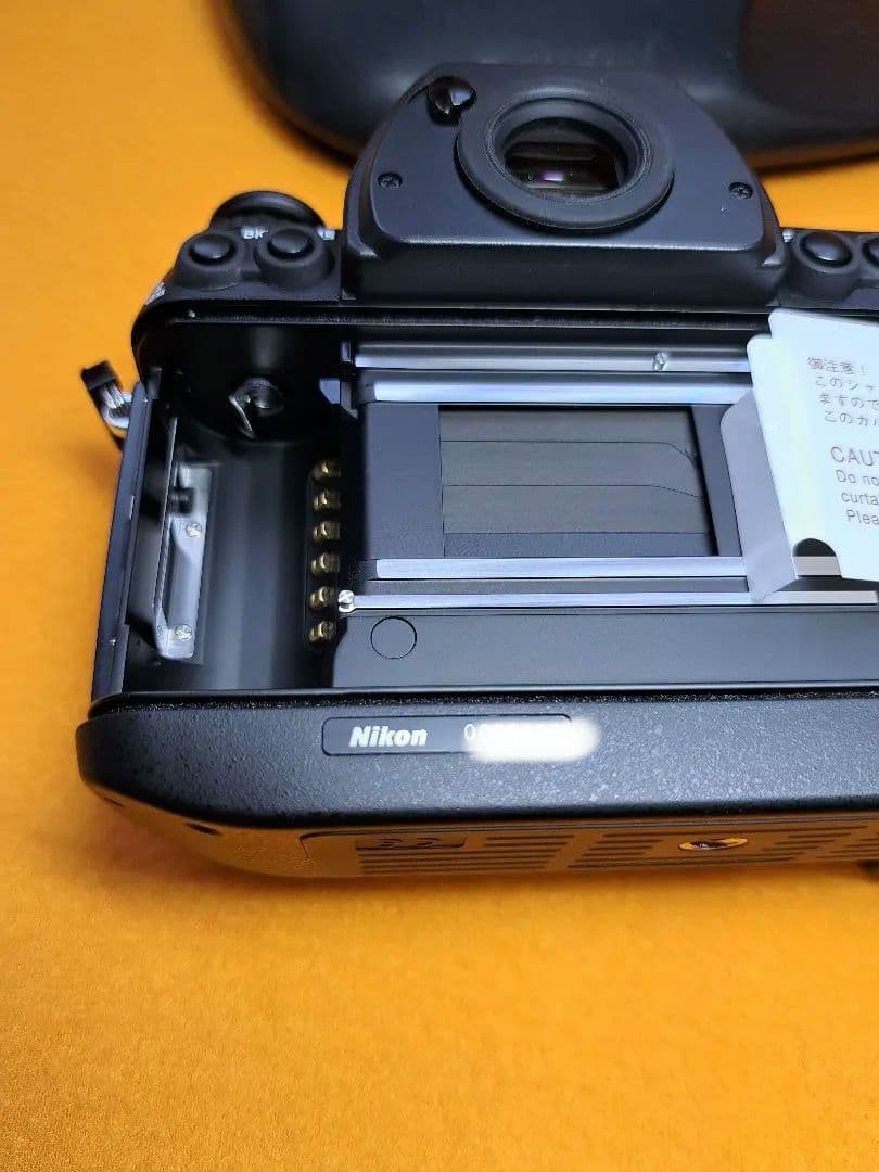 n*u様 Nikon F6　ほぼ新品