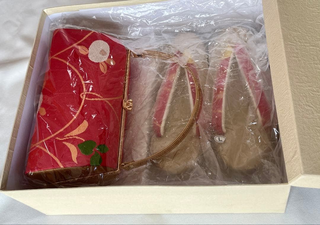 特選　未使用　和装用草履バッグと草履セット　日本製　振袖　成人式　卒業式