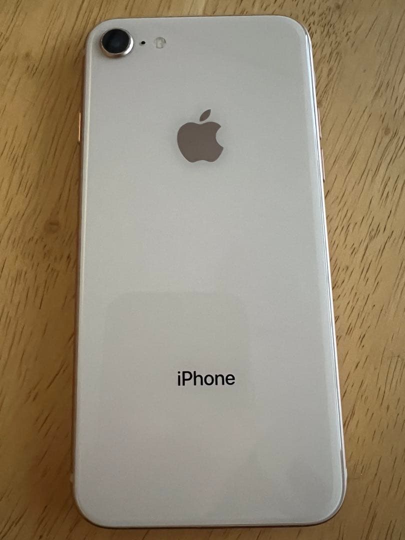【中古品】Apple iPhone 8 ローズゴールド 本体のみ