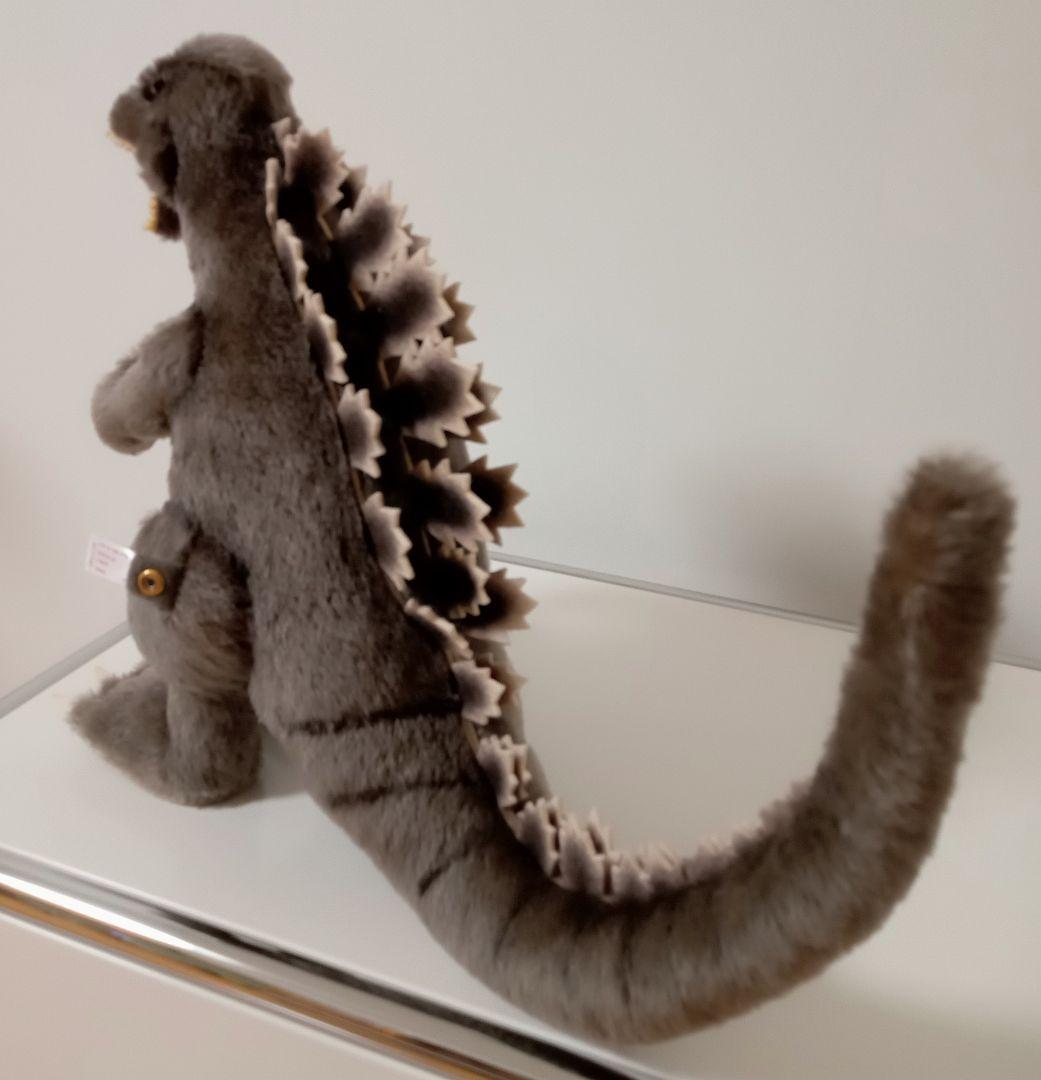 シュタイフ社製ゴジラぬいぐるみ 生誕60周年記念1954体限定