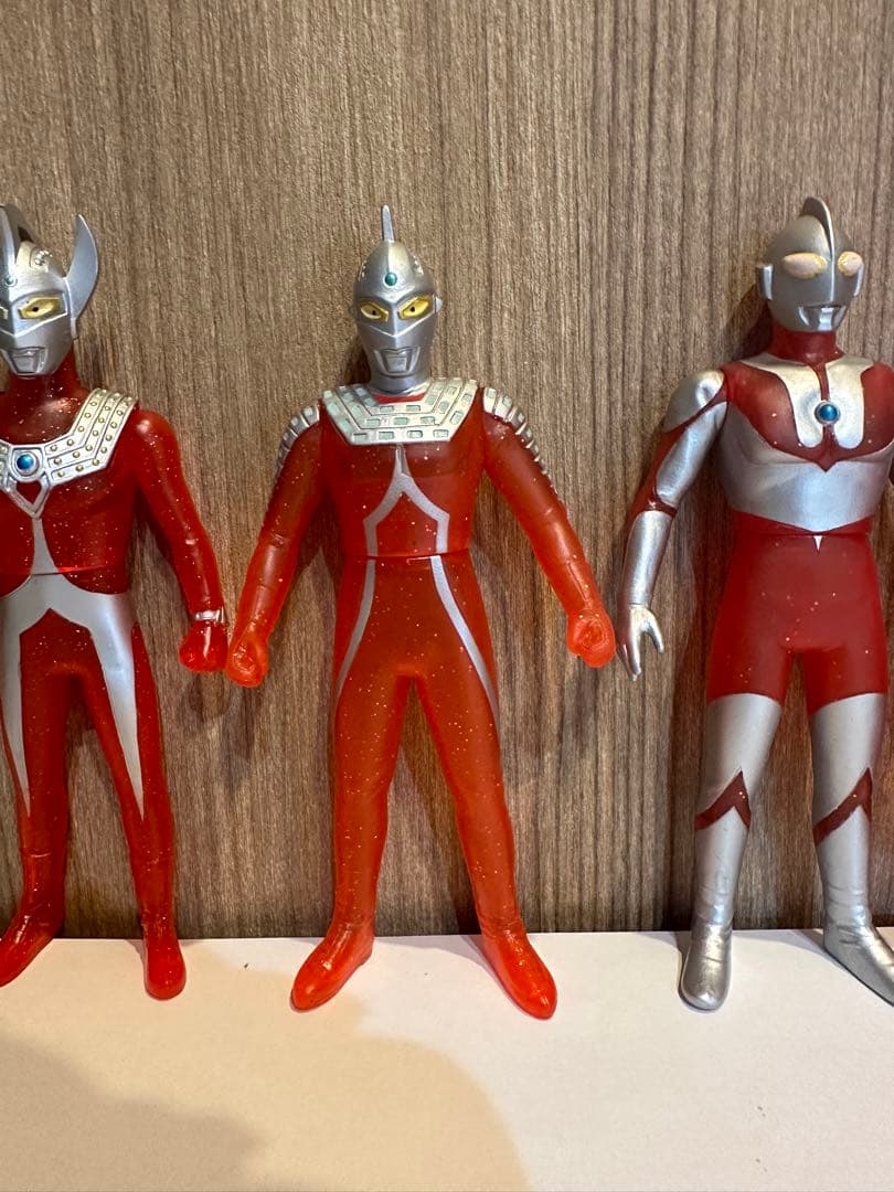 ウルトラ兄弟　8体　クリアレッドラメバージョン