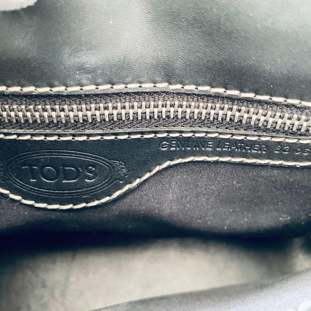 TOD'S トッズ【美品】ベルトバックル レザーショルダーバッグ ビンテージ