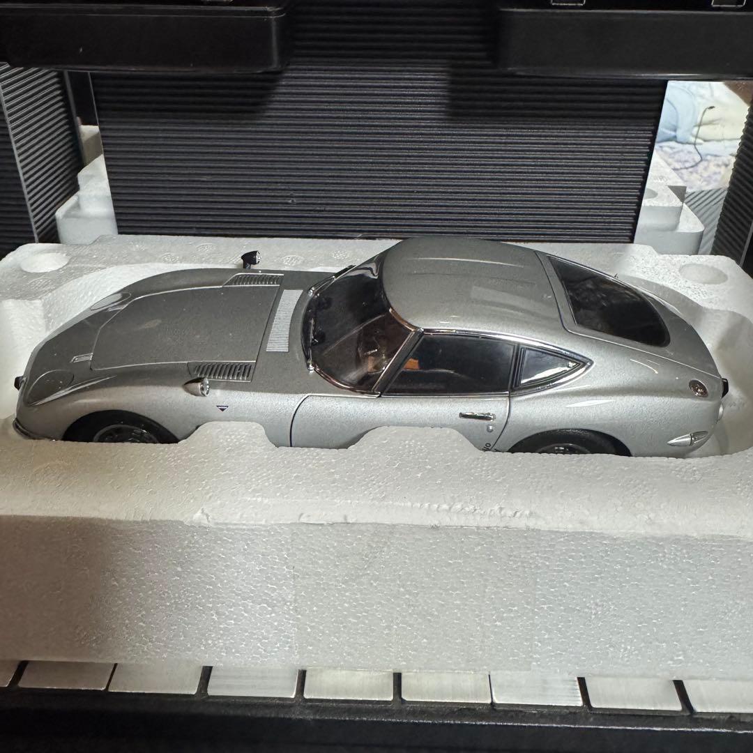絶版未展示品 オートアート 1/18 トヨタ 2000 GT クーペ シルバー