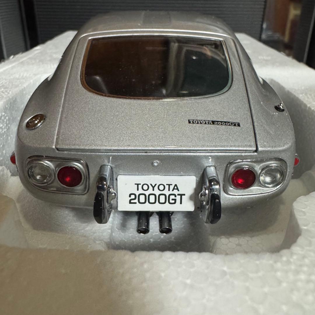 絶版未展示品 オートアート 1/18 トヨタ 2000 GT クーペ シルバー