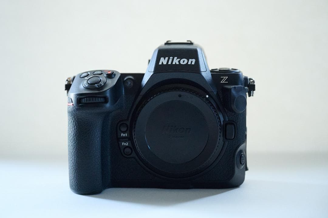 Nikon Z8 ミラーレス一眼カメラ