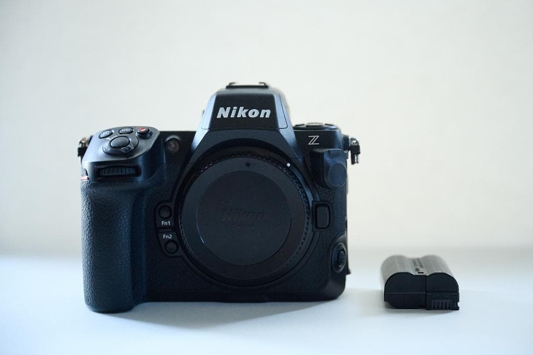 Nikon Z8 ミラーレス一眼カメラ