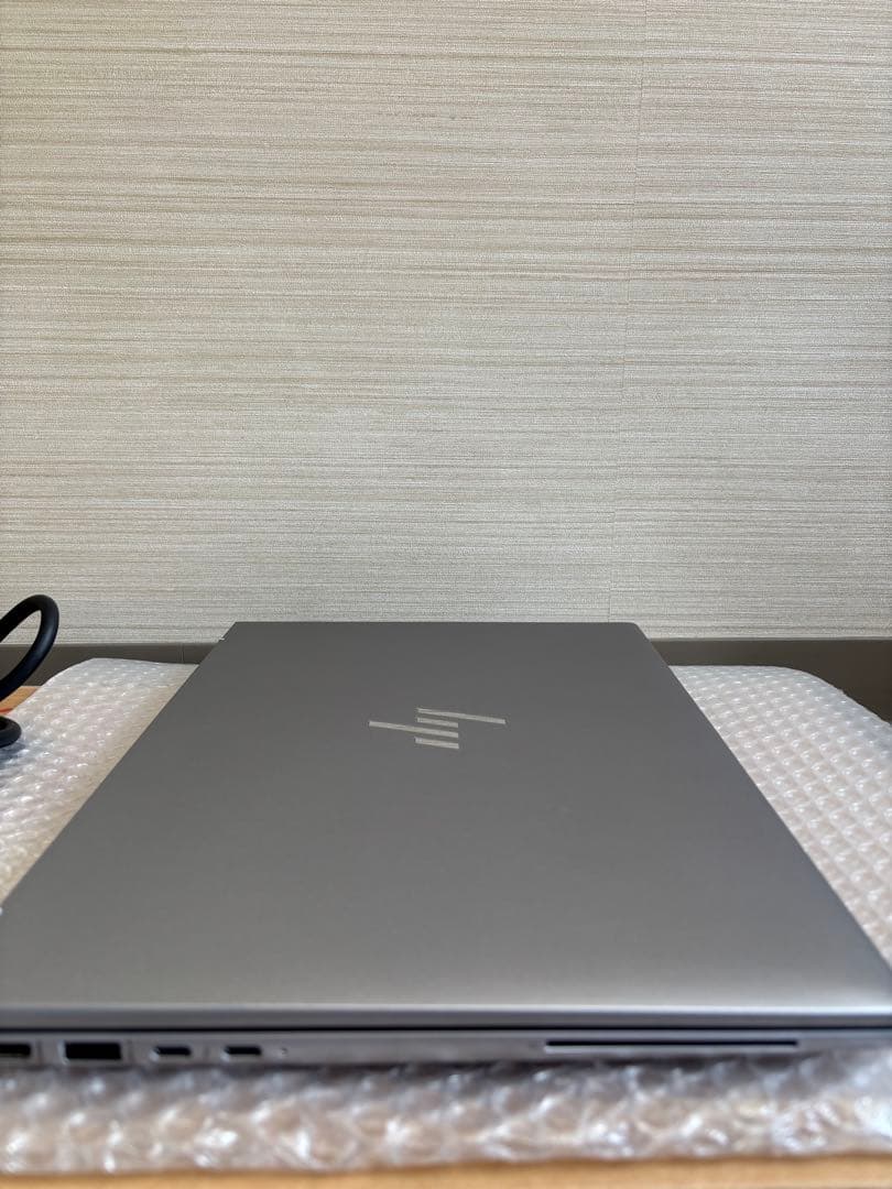 美品 「超高性能Ryzen7 7840HS」 タッチパネル HP ZBook