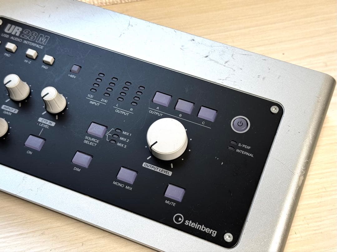 Steinberg UR28M USBオーディオインターフェース