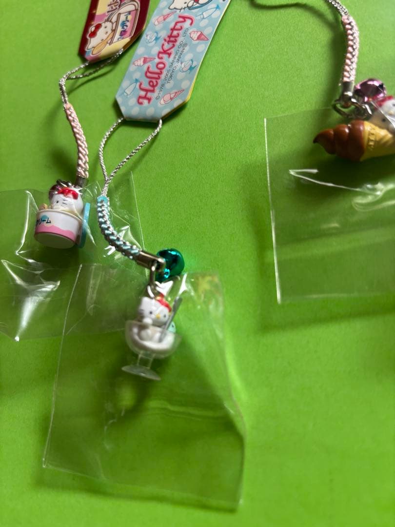 キティ　ストラップ　ソフトクリーム　アイスクリーム　メロンソーダ　ストップ　希少