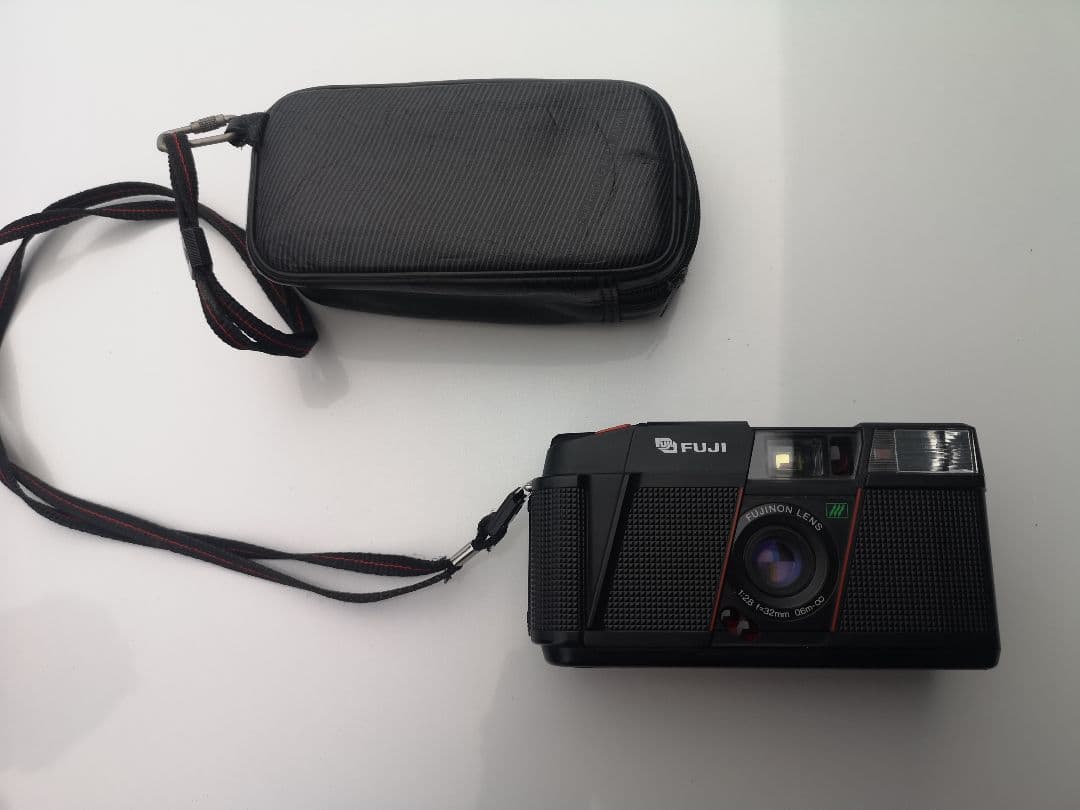 フジ　フィルムカメラ　DL-200DATE 　美品