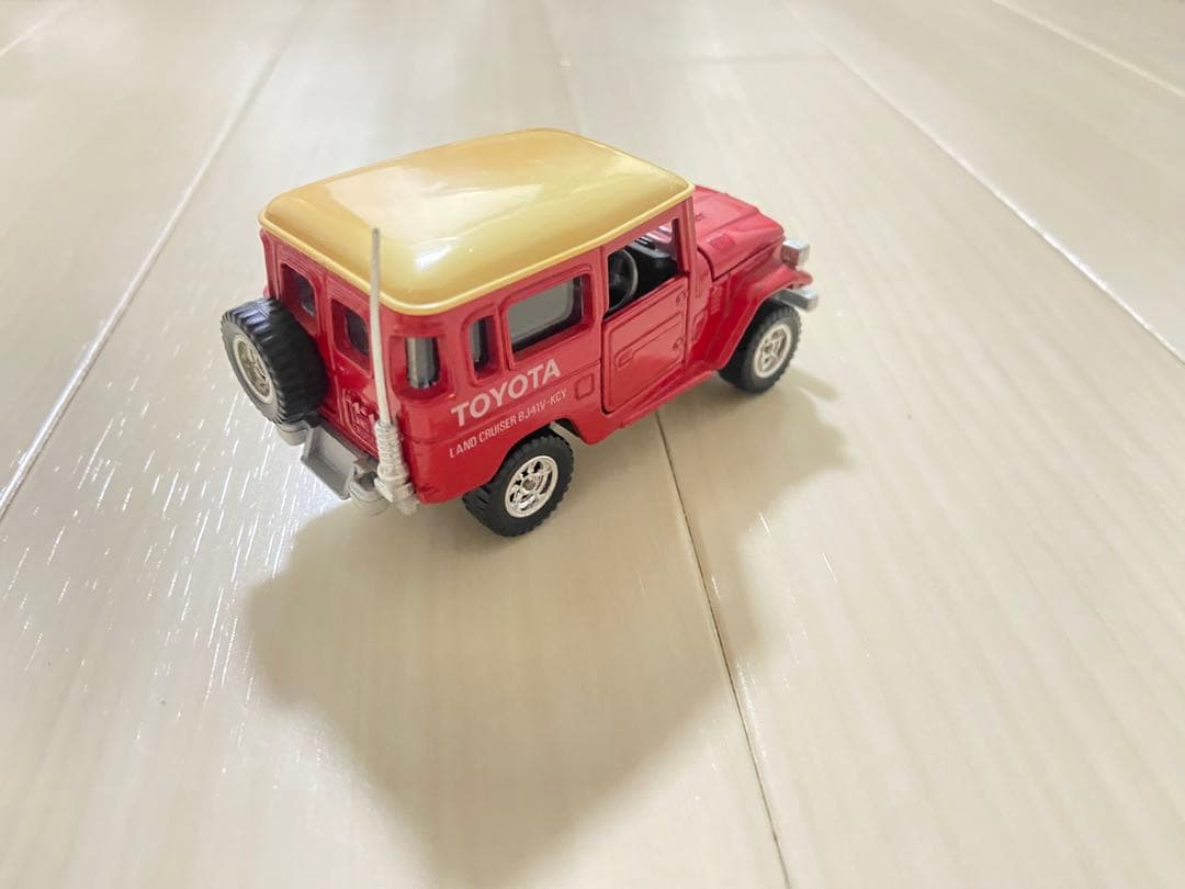 トミカ ダンディ トヨタ ランドクルーザー NO.13 ミニカー ランクル