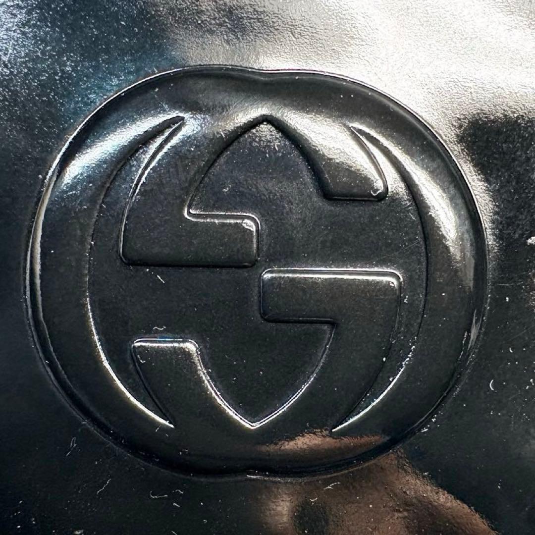 極美品　GUCCI グッチ　がま口エナメルパテントレザー三つ折り財布ブラック黒