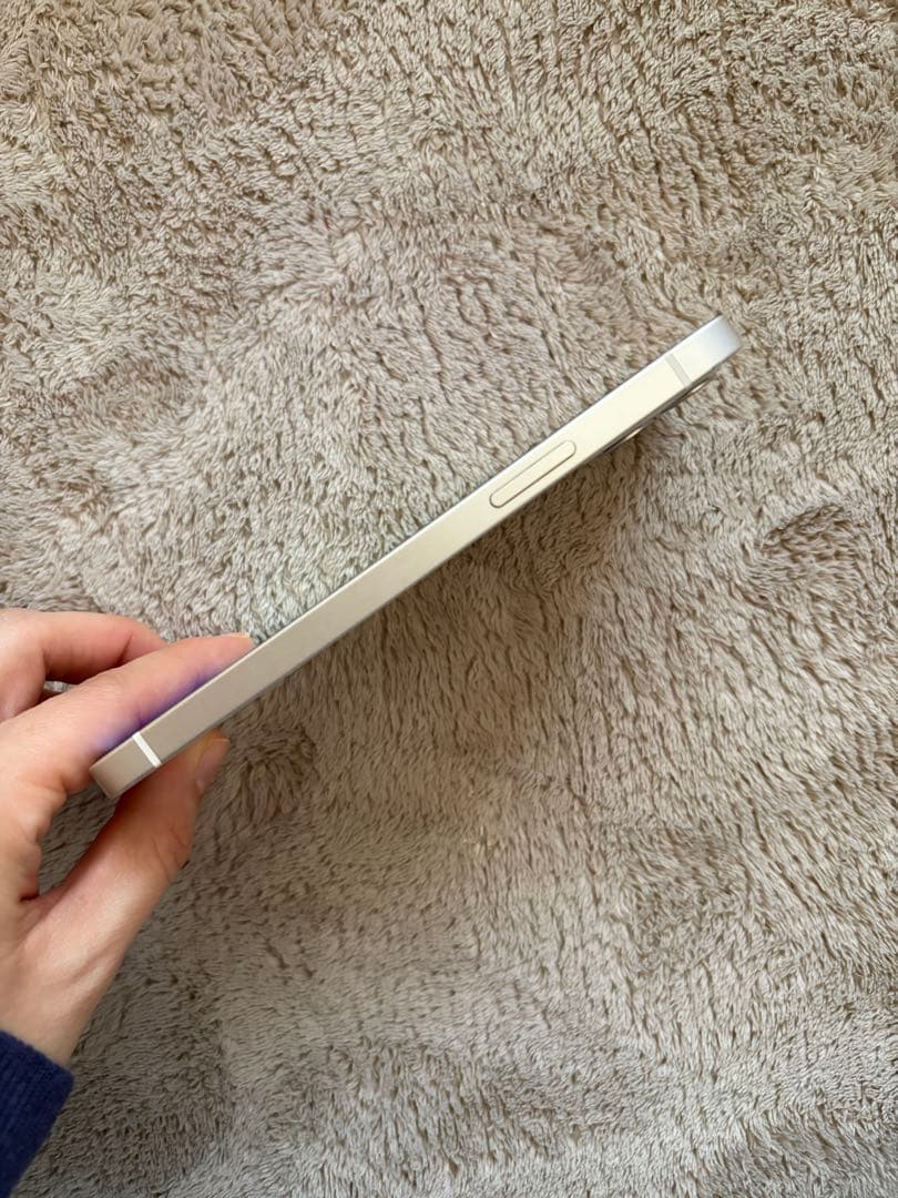 iPhone12 SIMフリー　バッテリー100%