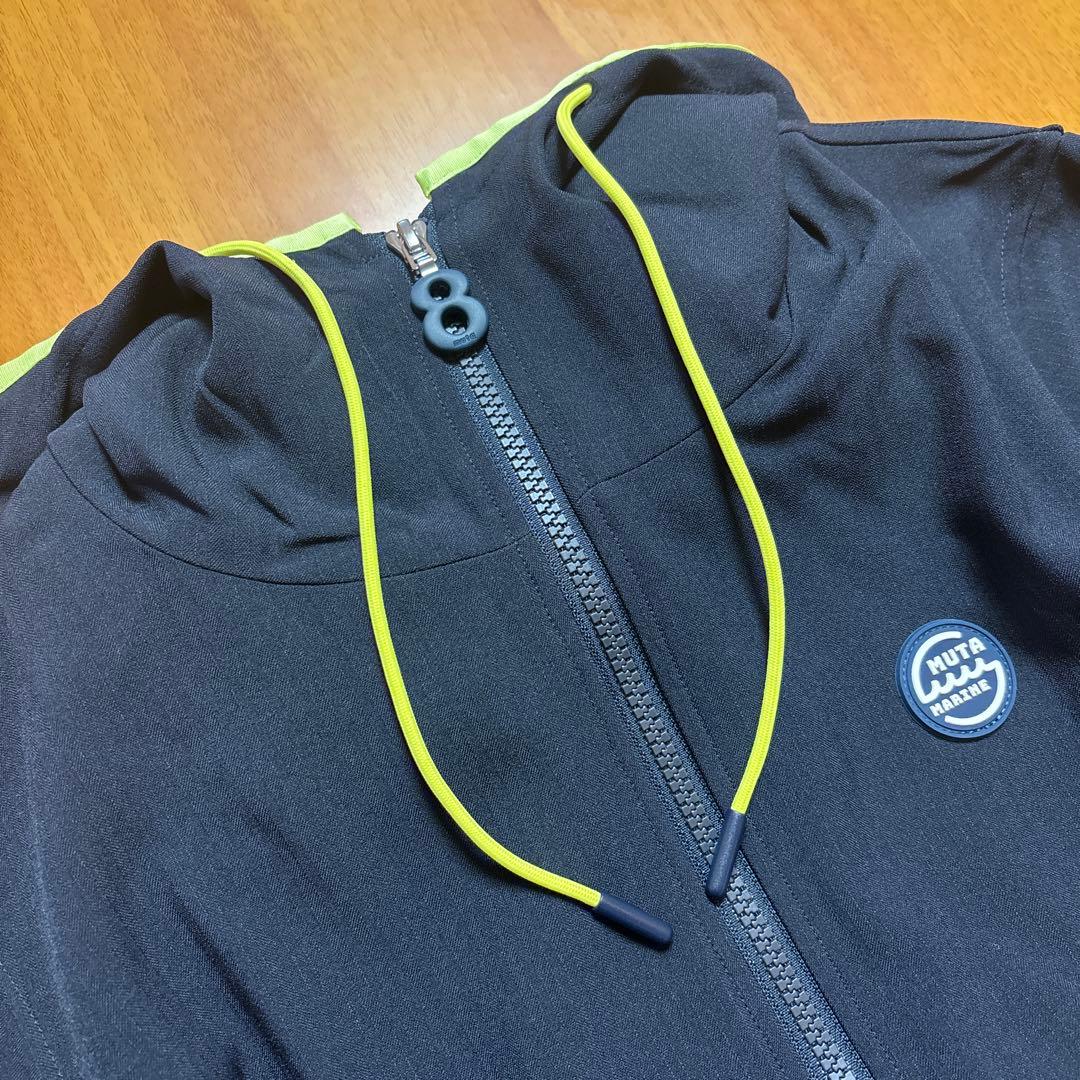 ムータマリン　パーカー　アウター　ジャケット