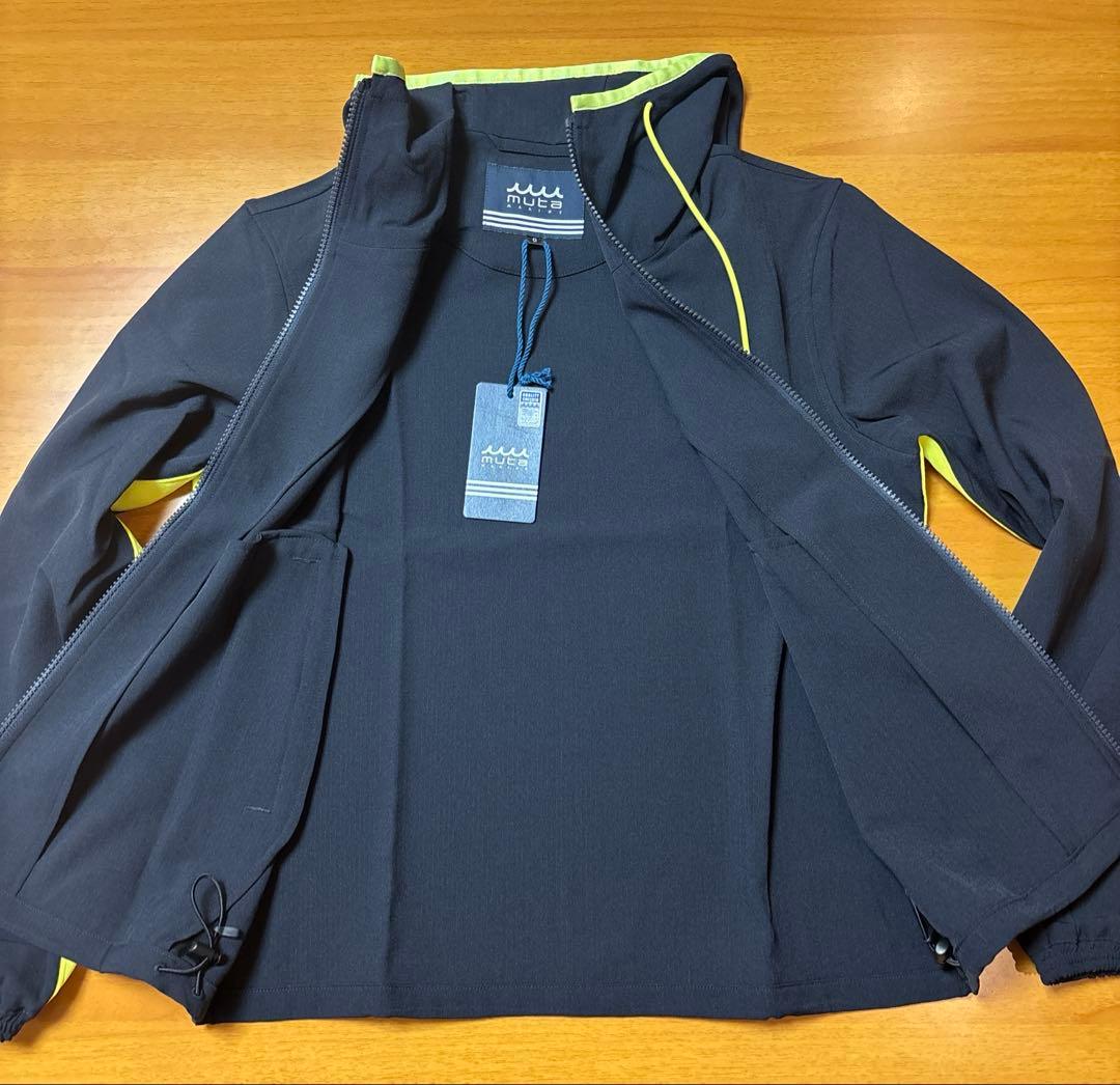 ムータマリン　パーカー　アウター　ジャケット