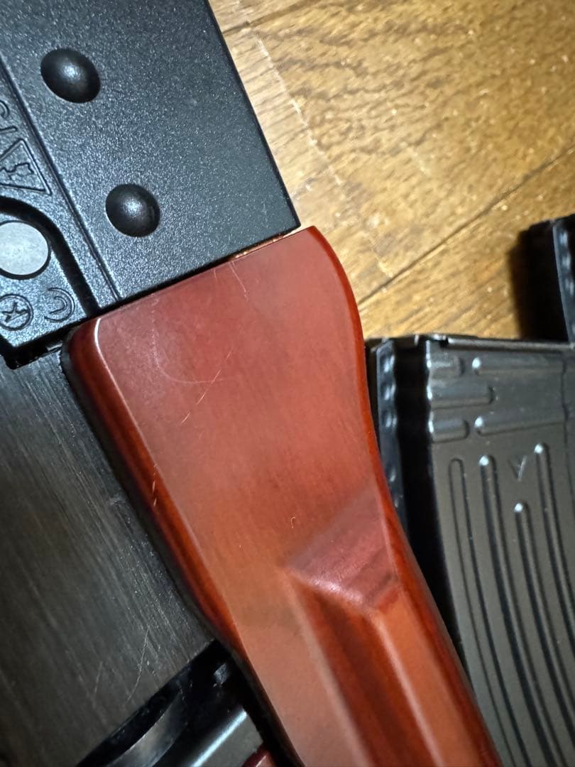 東京マルイ　AKM 箱無し　マガジン4個付き