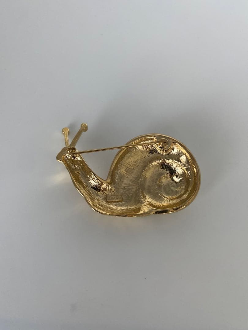 lotuscloud 2522⭐️TRIFARI トリファリヴィンテージブローチ