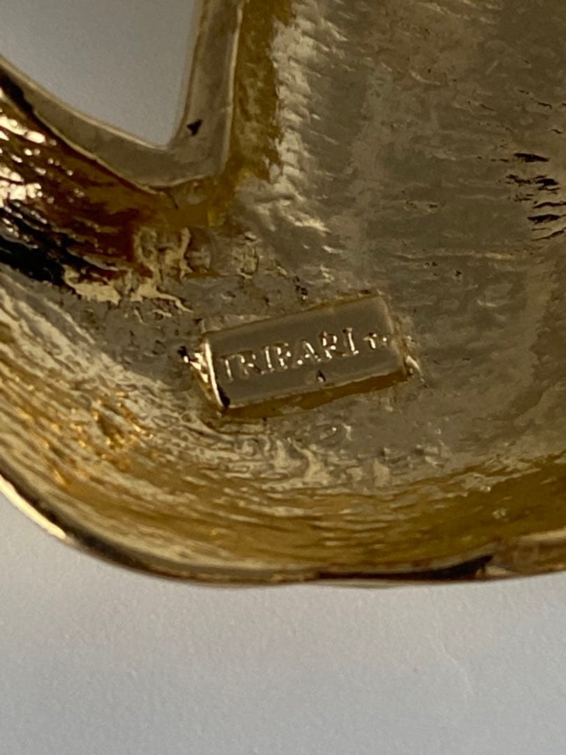 lotuscloud 2522⭐️TRIFARI トリファリヴィンテージブローチ