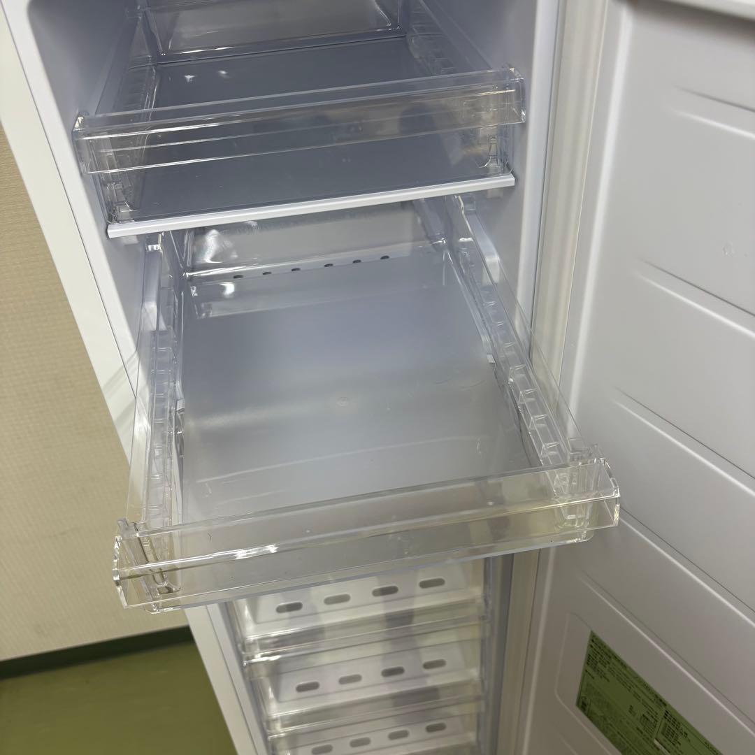 2024年製 アイリスオーヤマ ノンフロン冷凍庫 冷蔵庫　KUSN-S12B-W