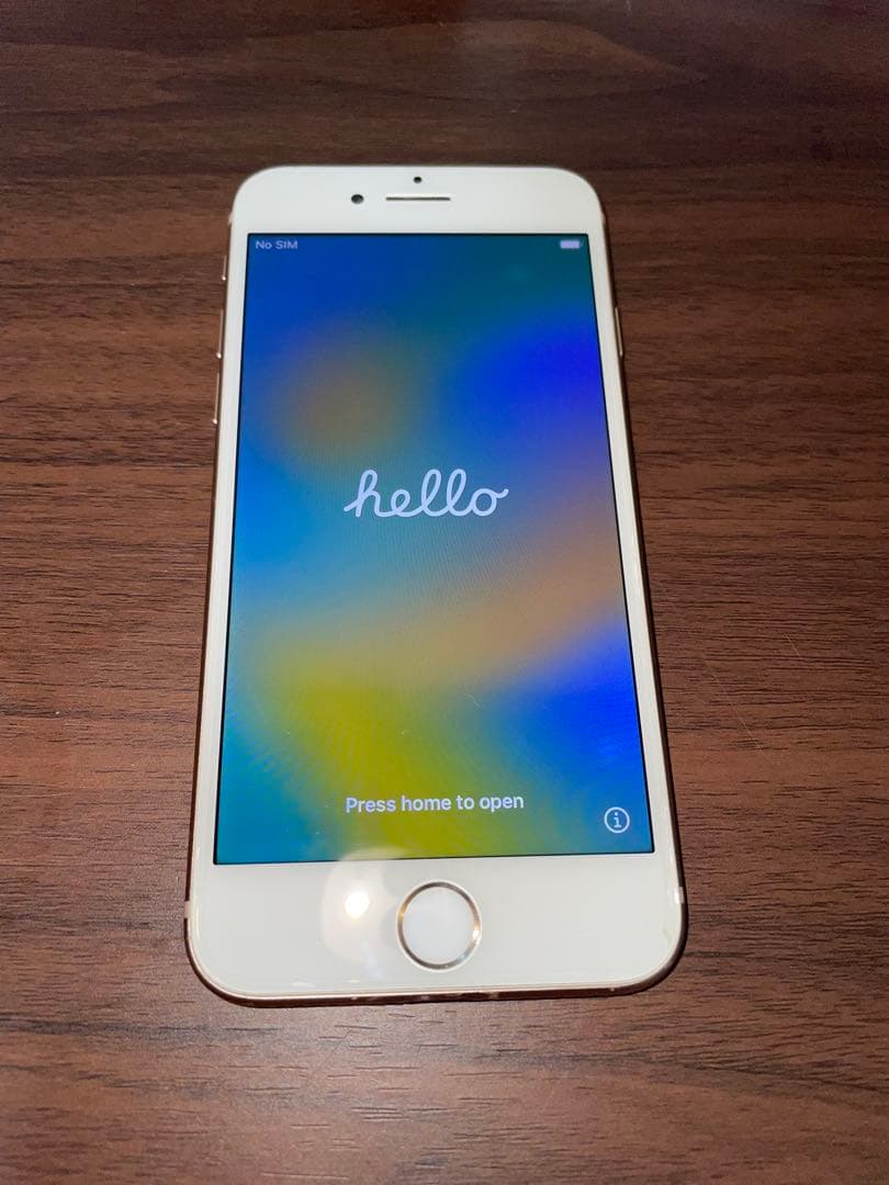 Apple iPhone 8 本体　SIMフリー