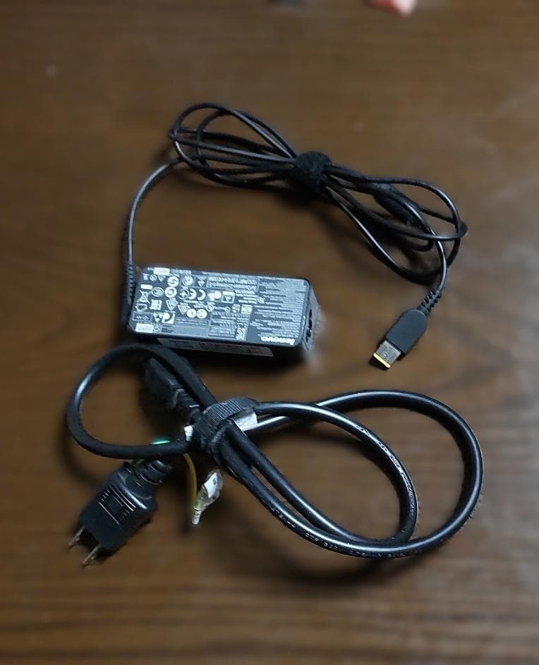 LenovoZ51 Corei3 240GBSSD 8GBメモリ WIN11