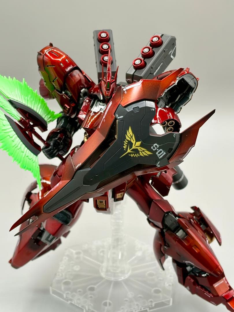 ガンプラ RG サザビー　塗装完成品　ガンプラ完成品