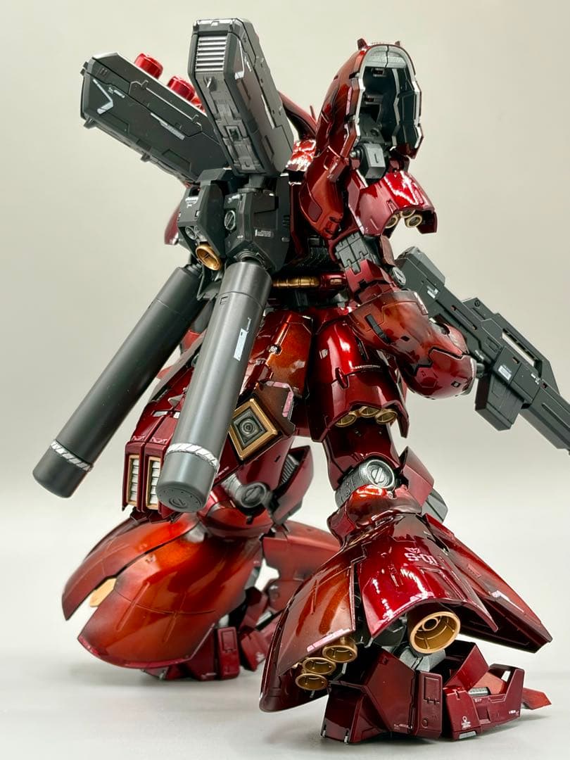 ガンプラ RG サザビー　塗装完成品　ガンプラ完成品