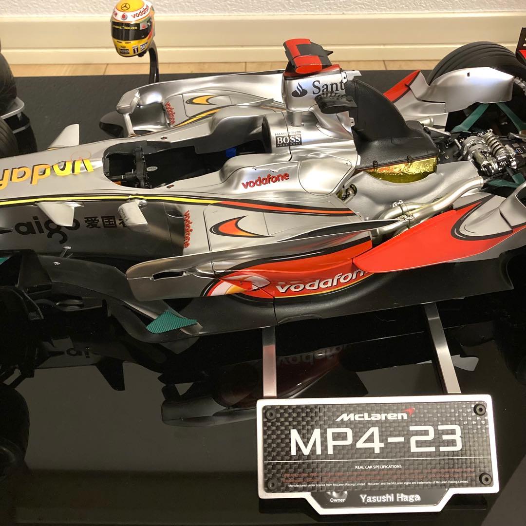 1/8 マクラーレンMP4-23 ハミルトン ディアゴスティーニ フィギュア付き
