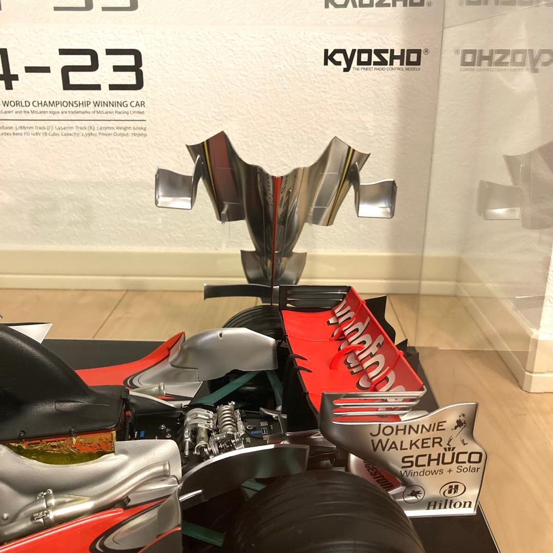 1/8 マクラーレンMP4-23 ハミルトン ディアゴスティーニ フィギュア付き