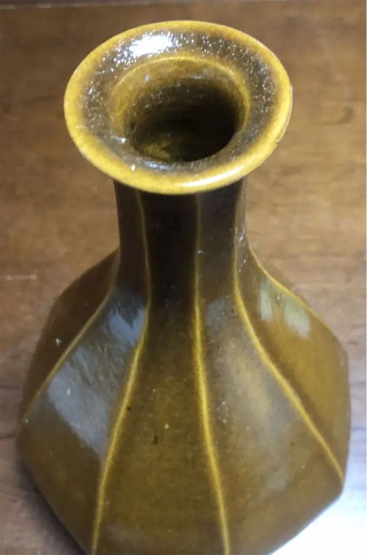 壺　八角面取瓶