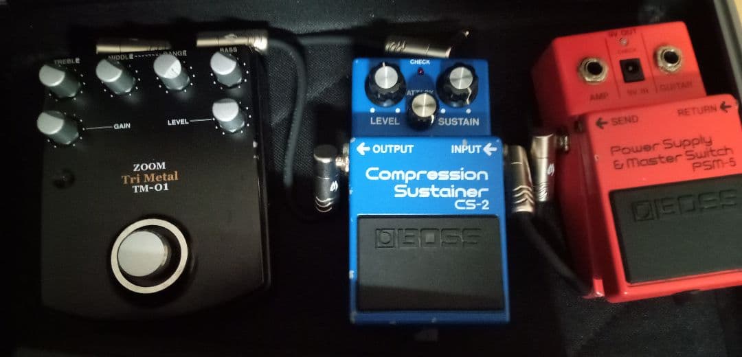 ZOOM TM-01 エフェクターセット　ハードケースに入れたまま発送します！