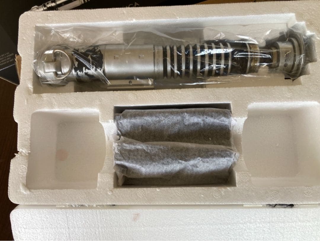 efx社　ルーク・スカイウォーカー EP6版V2スタントライトセーバー（樹脂製）